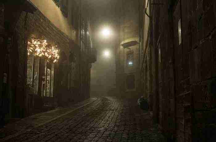 深夜睡不着的经典句子(凌晨睡不着的经典伤感说说)