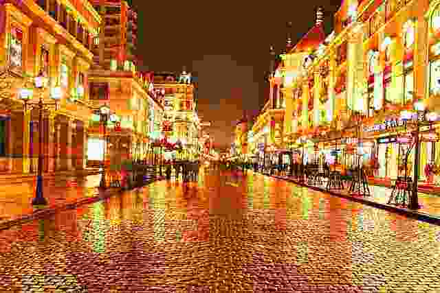 在中央大街上 黑龙江哈尔滨城市旅游地理散文随笔