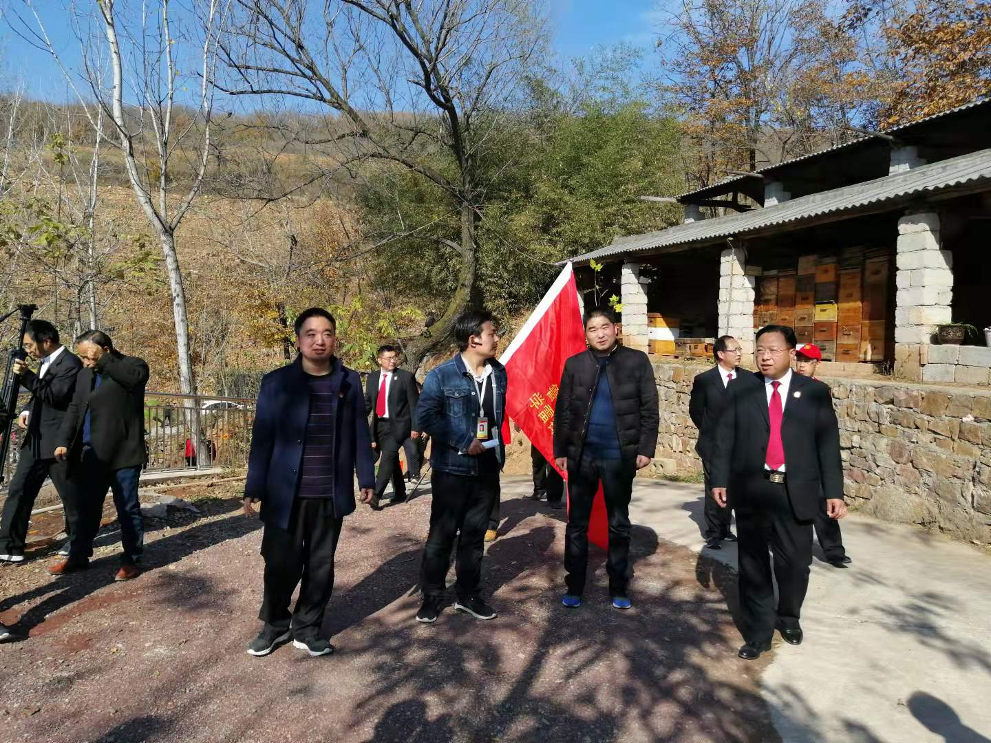 陈帅良鲁山县蜂蜜养蜂人法分割的情缘