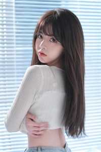 九年后，疯批大佬跪着追妻