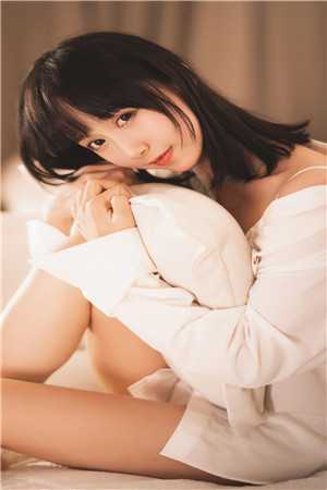 叮!女帝模拟器绑定成功!