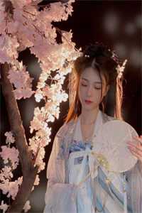 绑定最强避难所：末世收养绝色女神