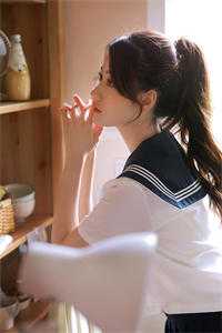 重生皇后不走心,偏执帝王红了眼