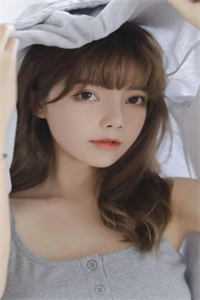 通房娇妾，疯批世子囚她上瘾