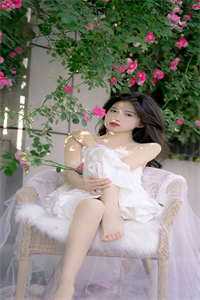 被一家炮灰读心后，我成了救世主