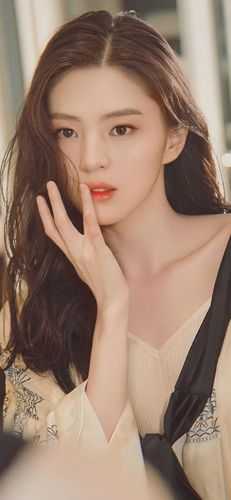 哦吼！穿到女尊后身边美男无数