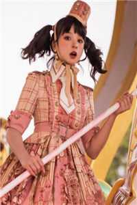 穿越后，我成了全网黑的假千金