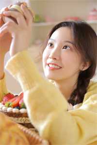 楼藏月闻延舟商时序