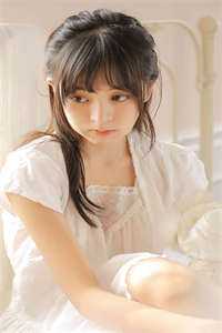 继承百亿家产，我囤物资穿越七零