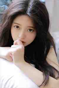 许星羿低头看着她