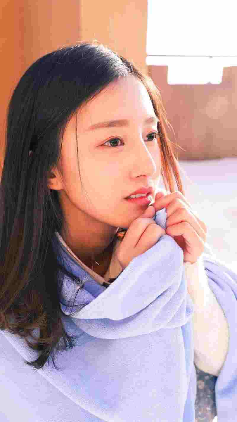 不敌她对初恋情深