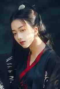 穿越玄幻，老年的我系统却到了