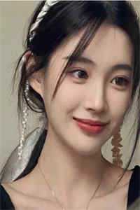 舒悦在旁边