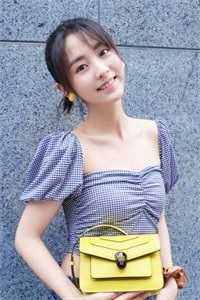 万人嫌千人厌，女帝却奉我为主