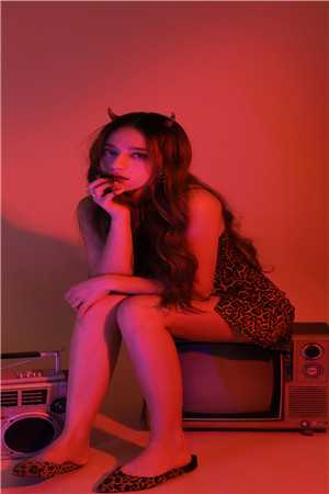 穿越后，阴鸷太子为爱发疯