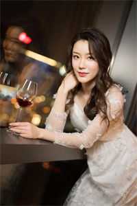 穿越醉卧公主床,朱元璋乖乖求我