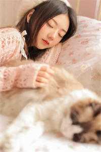 作为主角外挂,圣母女配她不干了