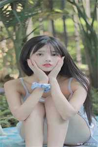 穿成侍妾的咸鱼日常