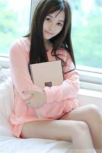 久别重逢：黑化大佬人设崩塌了