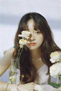 重生后离开偏心厂长，我成了苏绣大师