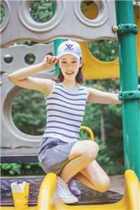 出门买夜宵，却意外捡到绝美校花