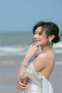 穿书修真小师妹，反派也是裙下臣