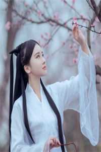 纵容青梅护工害死我妈后，老公疯了