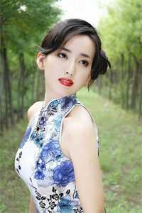 婚礼上被甩，她怒向死对头求婚！
