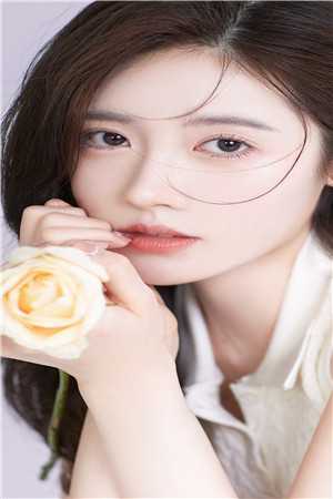 儿子订婚前夕,亲家母执意要退婚嫁入假豪门