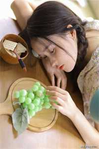 情深似海终难自抑